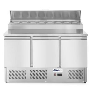 Háromajtós salátahűtő pult emelt GN bemutatórésszel 380L, Arktic, 253L, 230V/310W, 700x1380x(H)1105mm